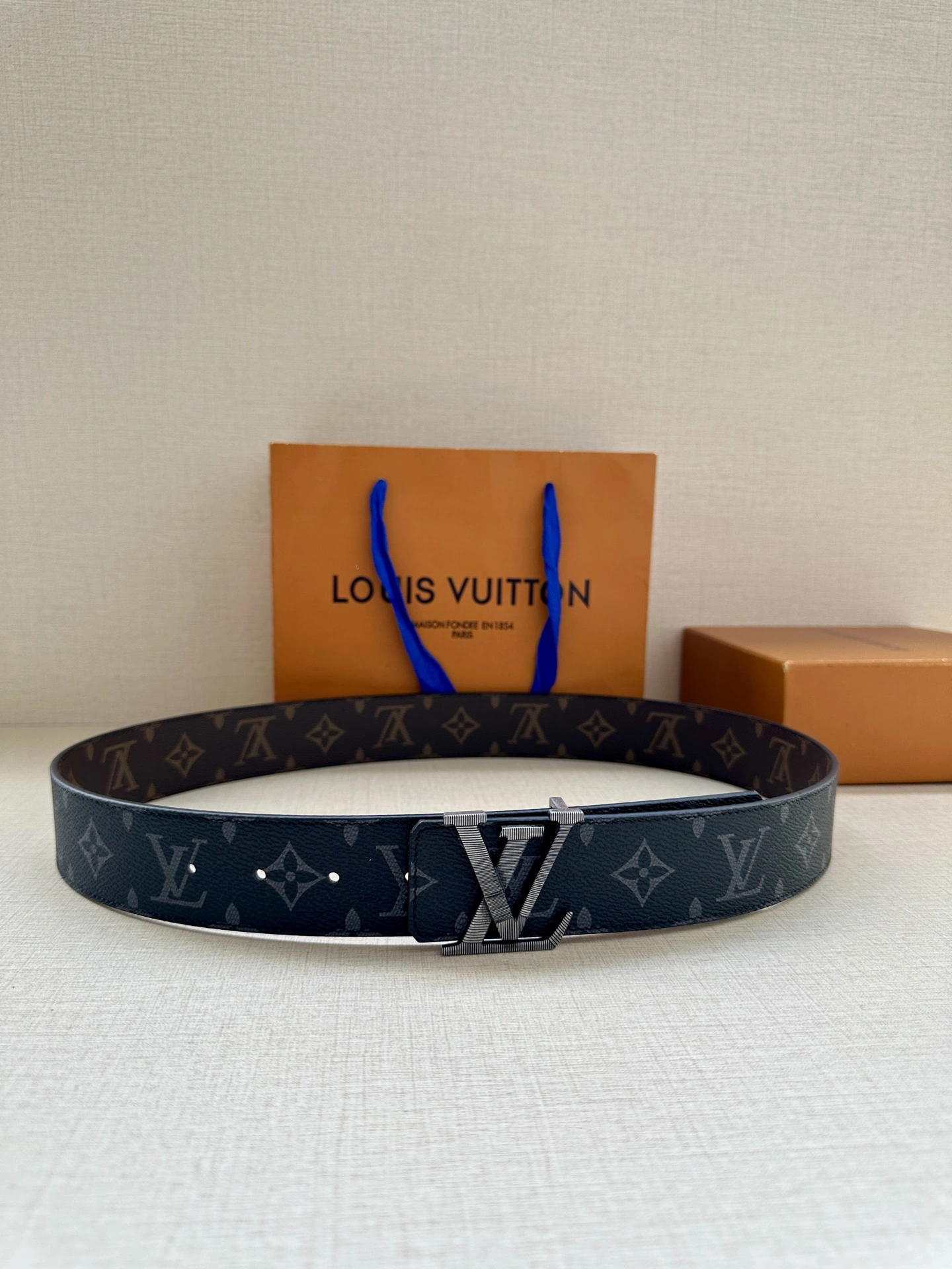 L*ouis V*uitton Belts XX 20250407- Sleek 15167