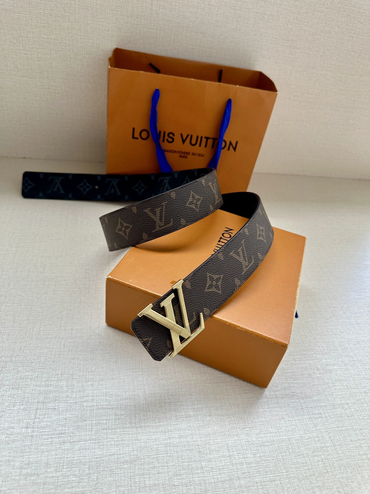 L*ouis V*uitton Belts XX 20250407- Sleek 15167