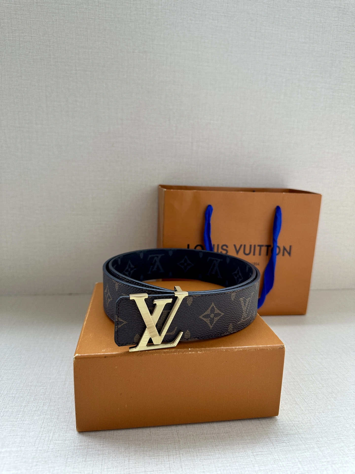 L*ouis V*uitton Belts XX 20250407- Sleek 15167