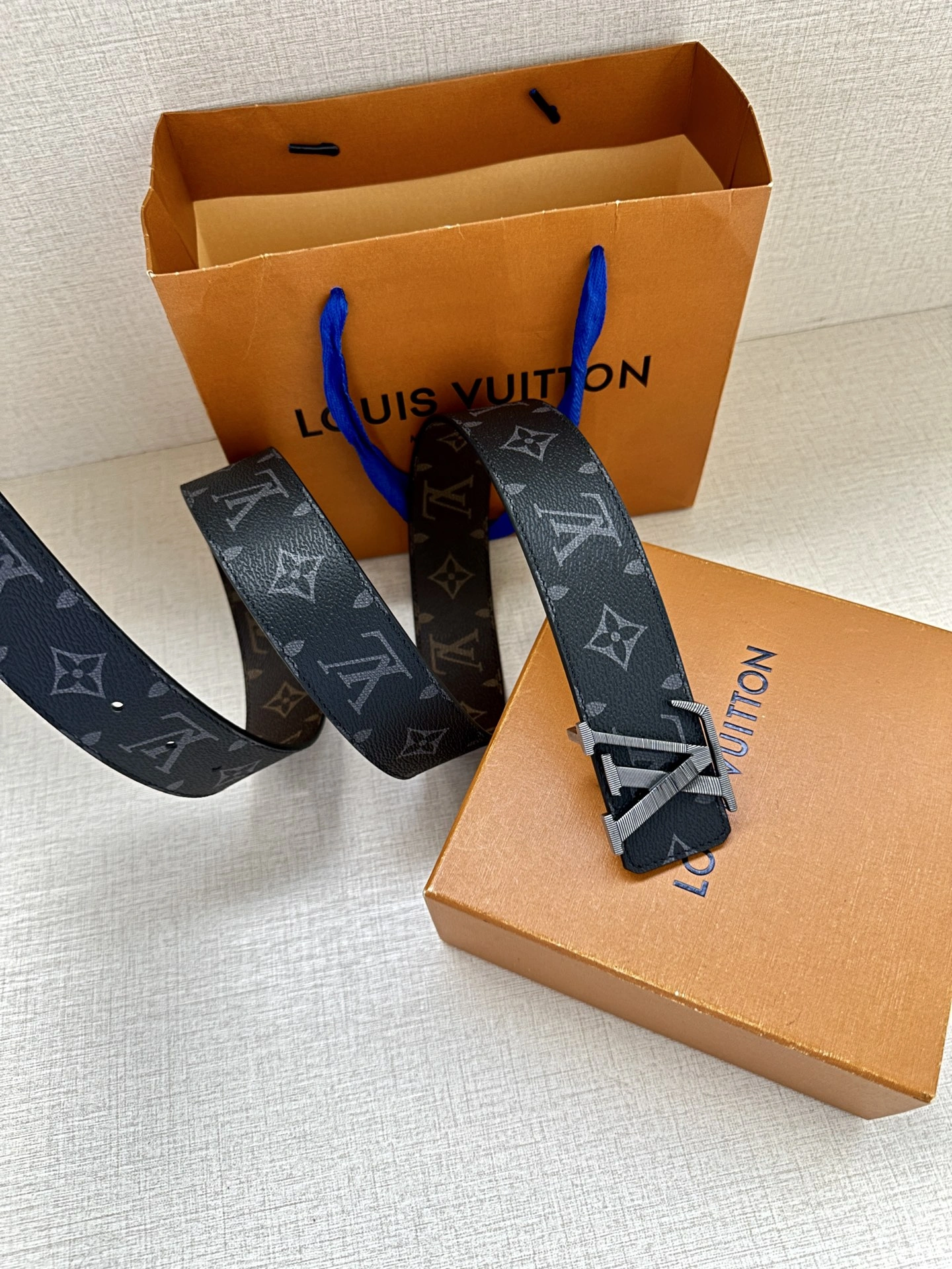 L*ouis V*uitton Belts XX 20250407- Sleek 15167