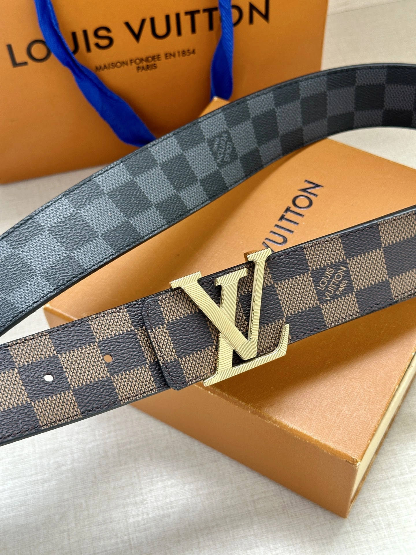 L*ouis V*uitton Belts XX 20250407- Sleek 15167