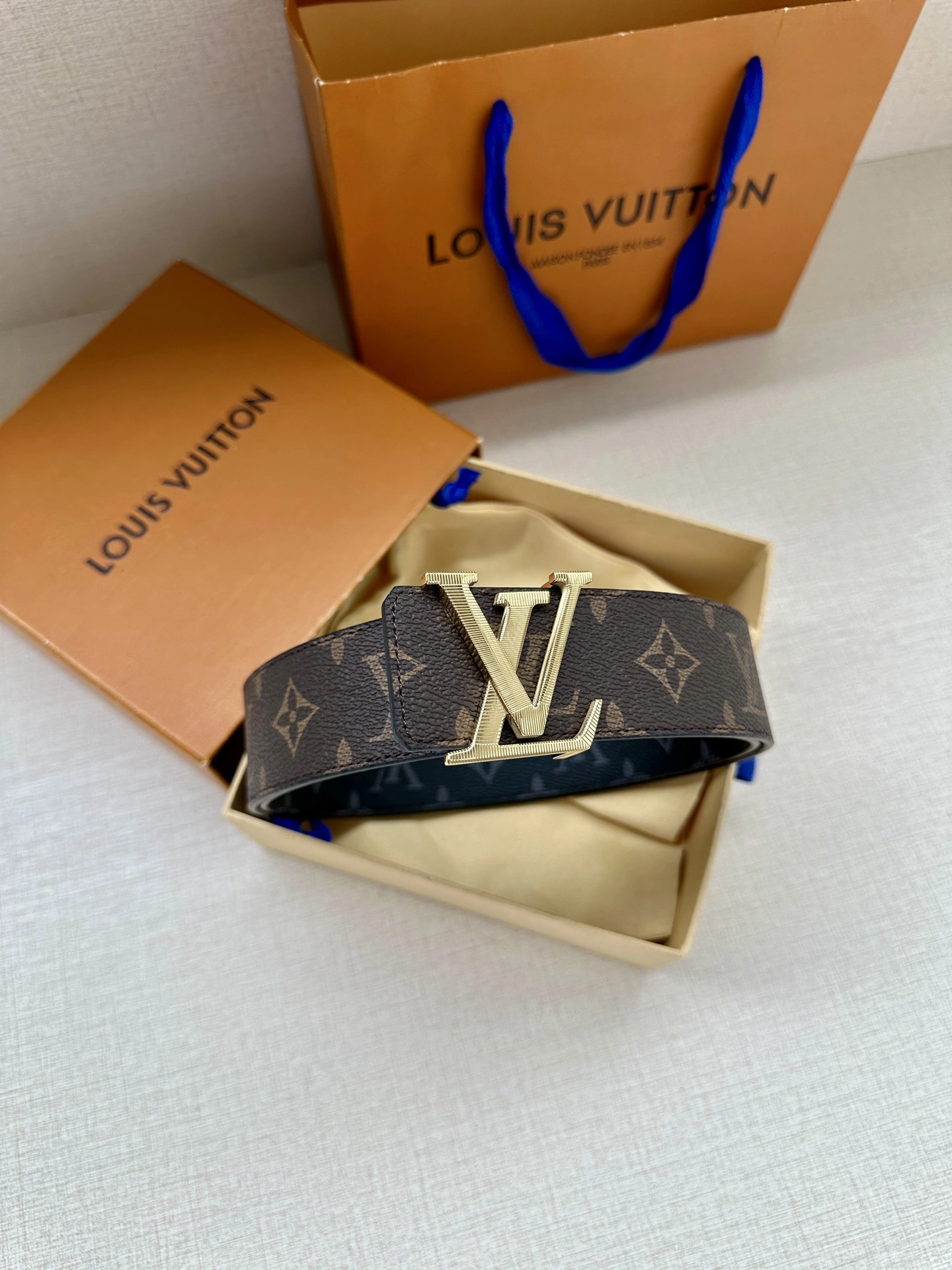 L*ouis V*uitton Belts XX 20250407- Sleek 15167