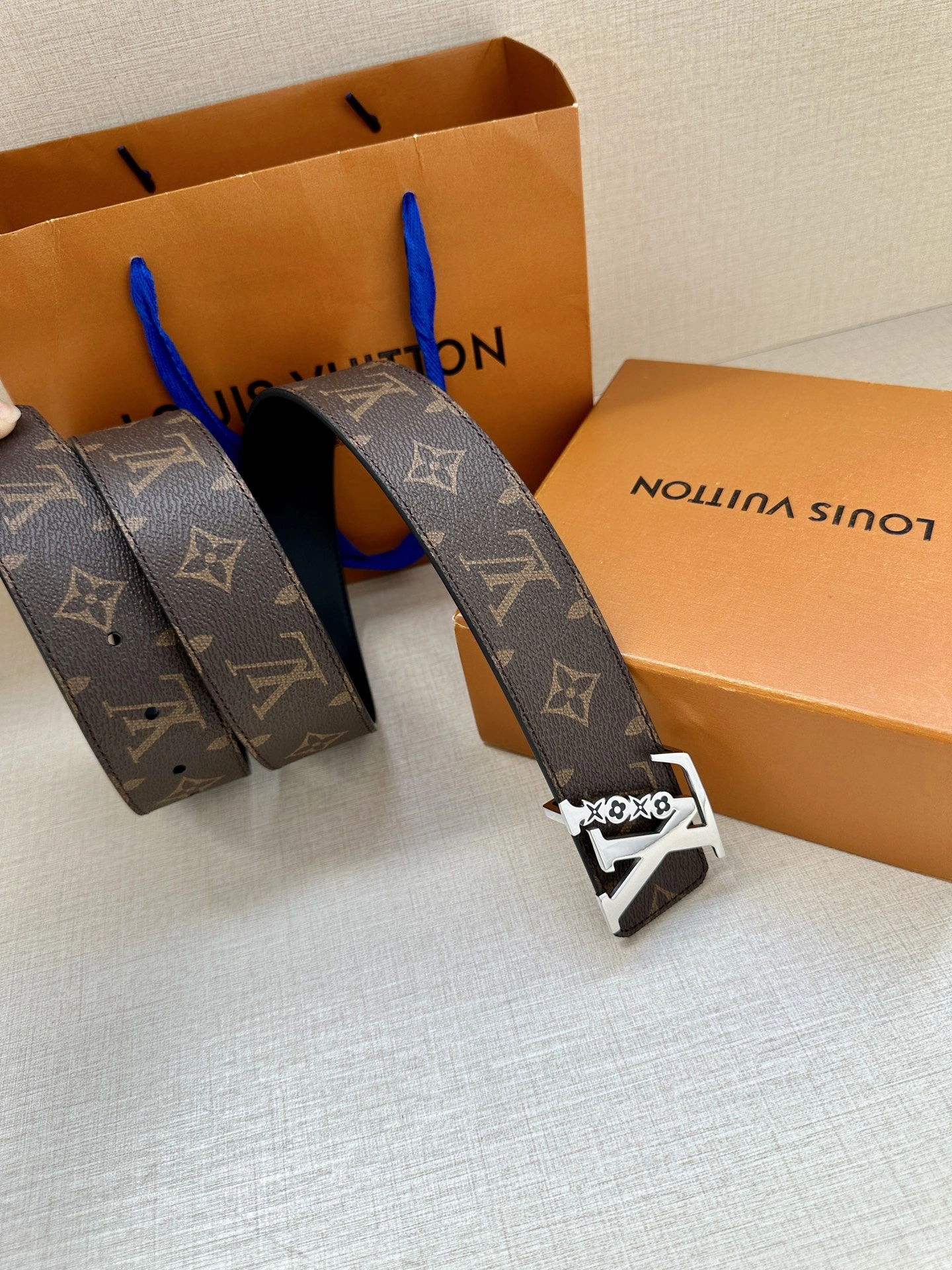 Resilient L*ouis V*uitton Belts XX 20250407- 15156