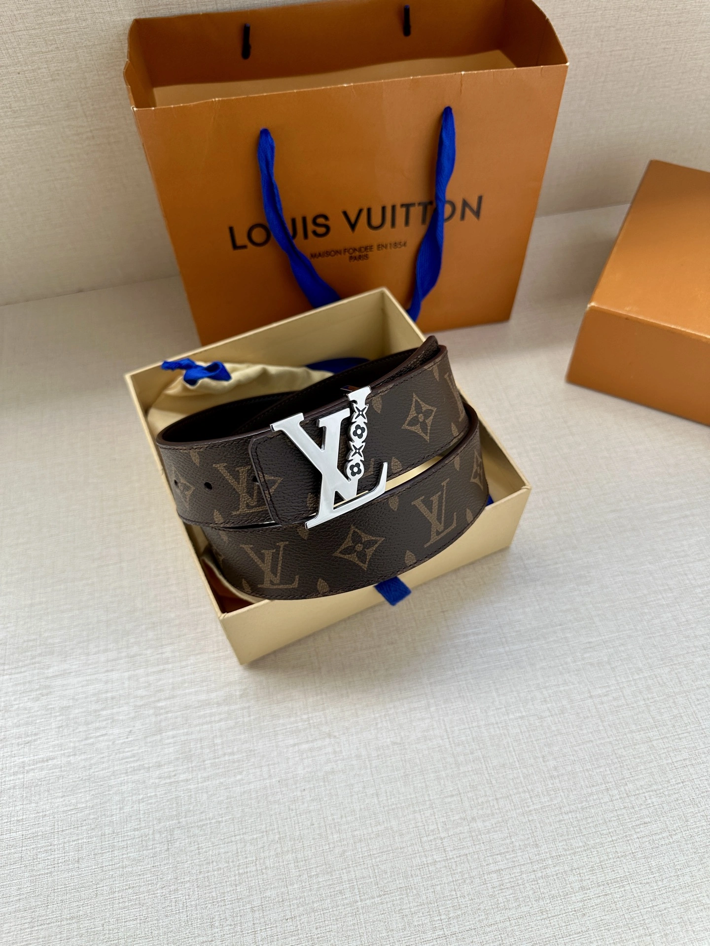 Resilient L*ouis V*uitton Belts XX 20250407- 15156