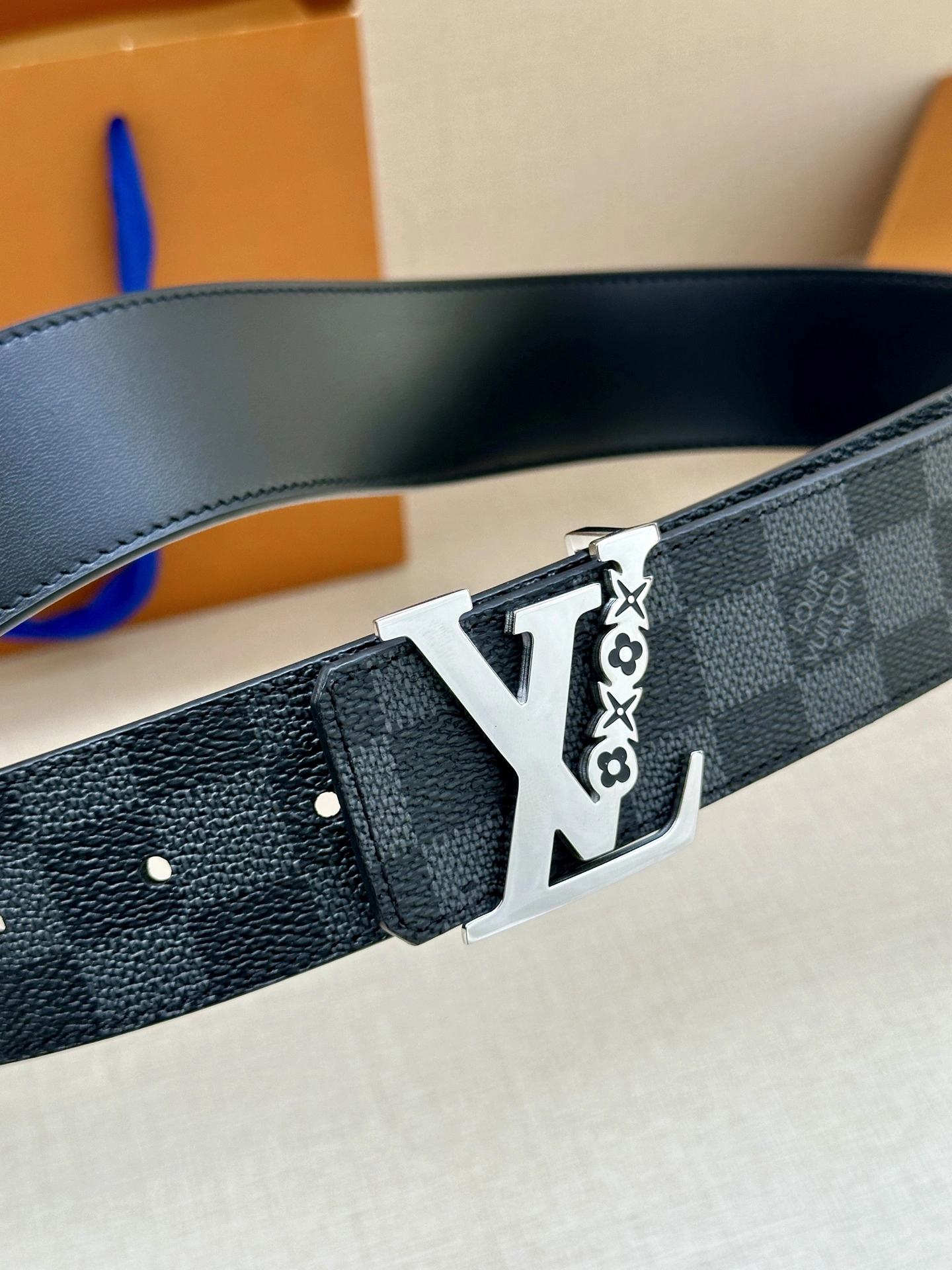 Resilient L*ouis V*uitton Belts XX 20250407- 15156