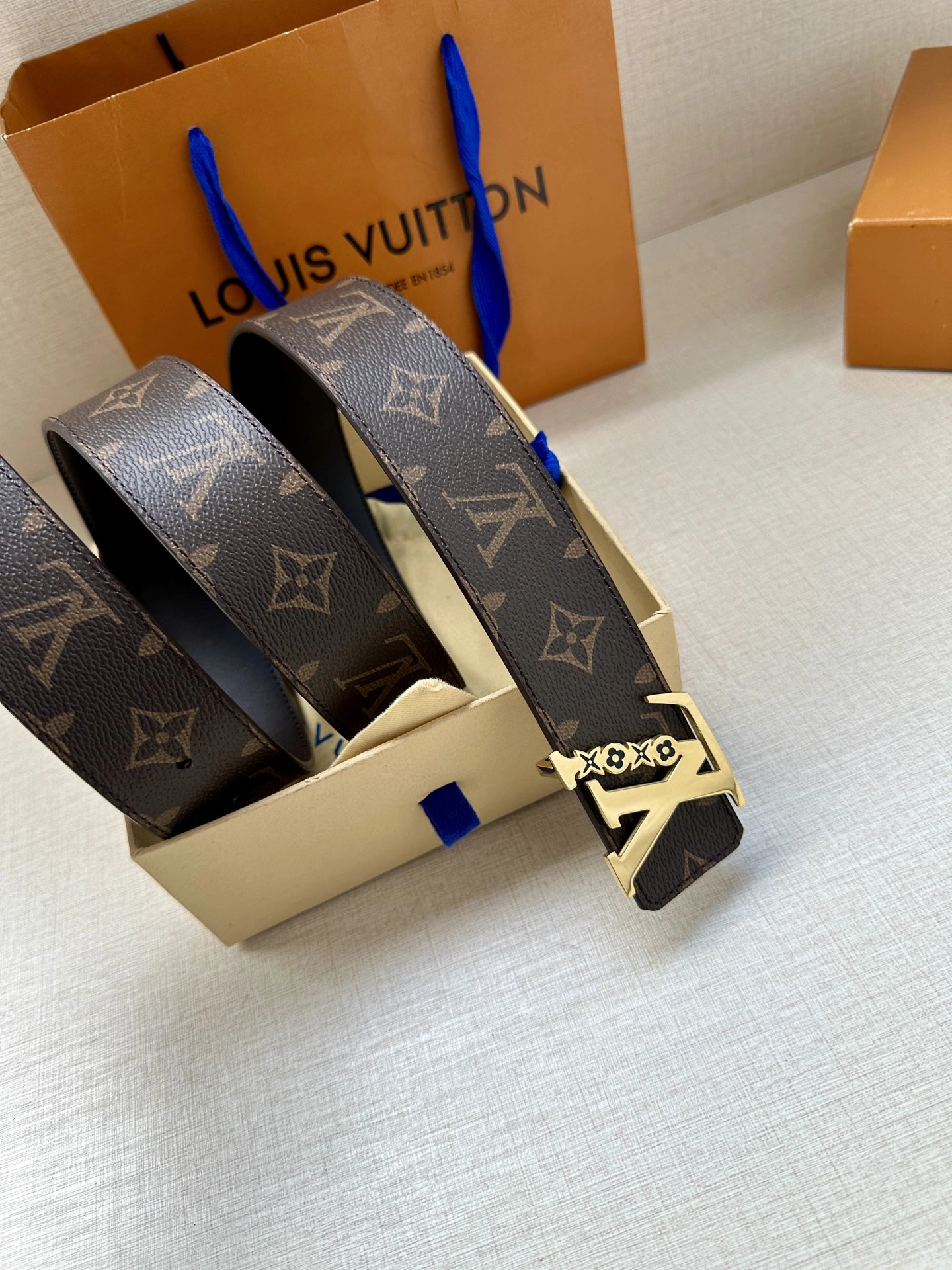 Resilient L*ouis V*uitton Belts XX 20250407- 15156