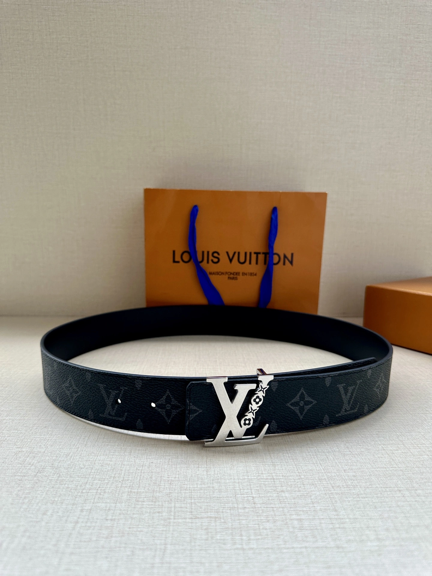 Resilient L*ouis V*uitton Belts XX 20250407- 15156