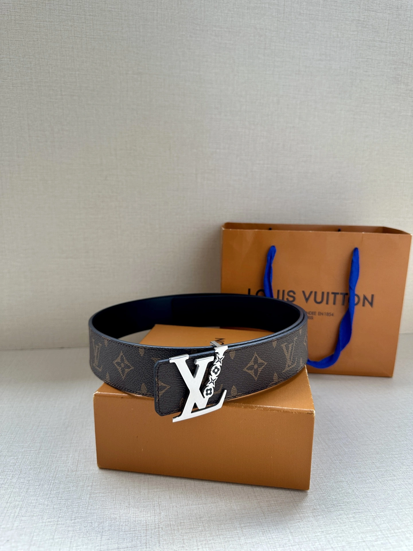 Resilient L*ouis V*uitton Belts XX 20250407- 15156