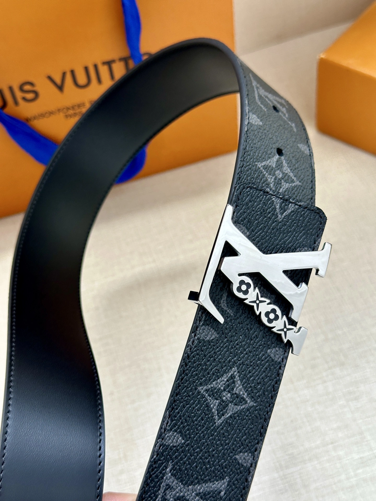 Resilient L*ouis V*uitton Belts XX 20250407- 15156