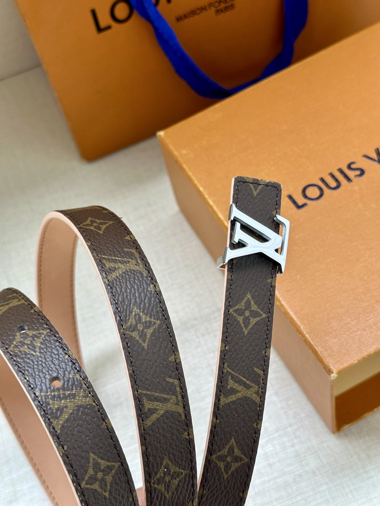 Supportive L*ouis V*uitton Belts XX 20250407- 15170