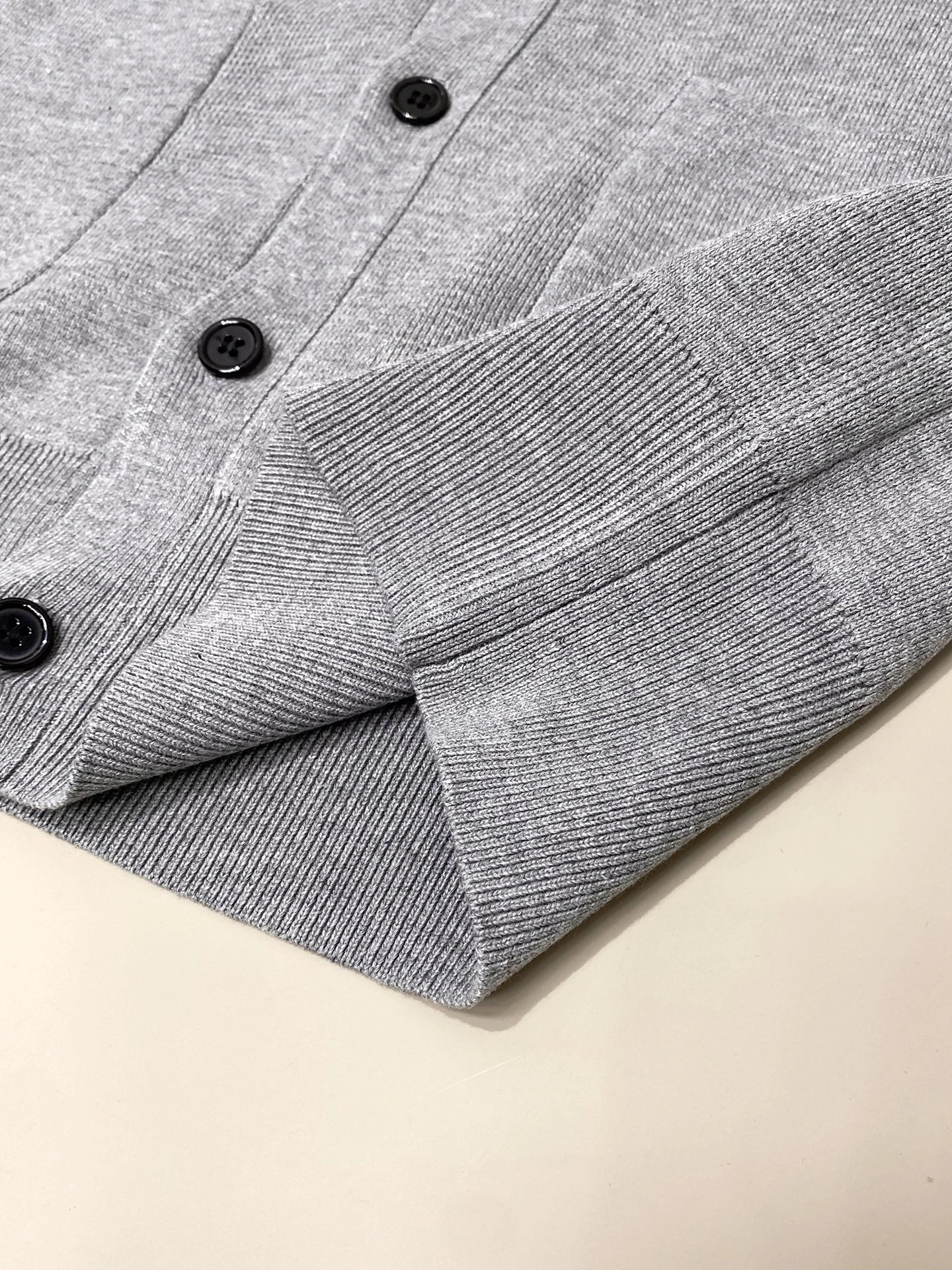 L*ouis V*uitton Cardigan Top Quality D17 20231031- Comfortable 12920