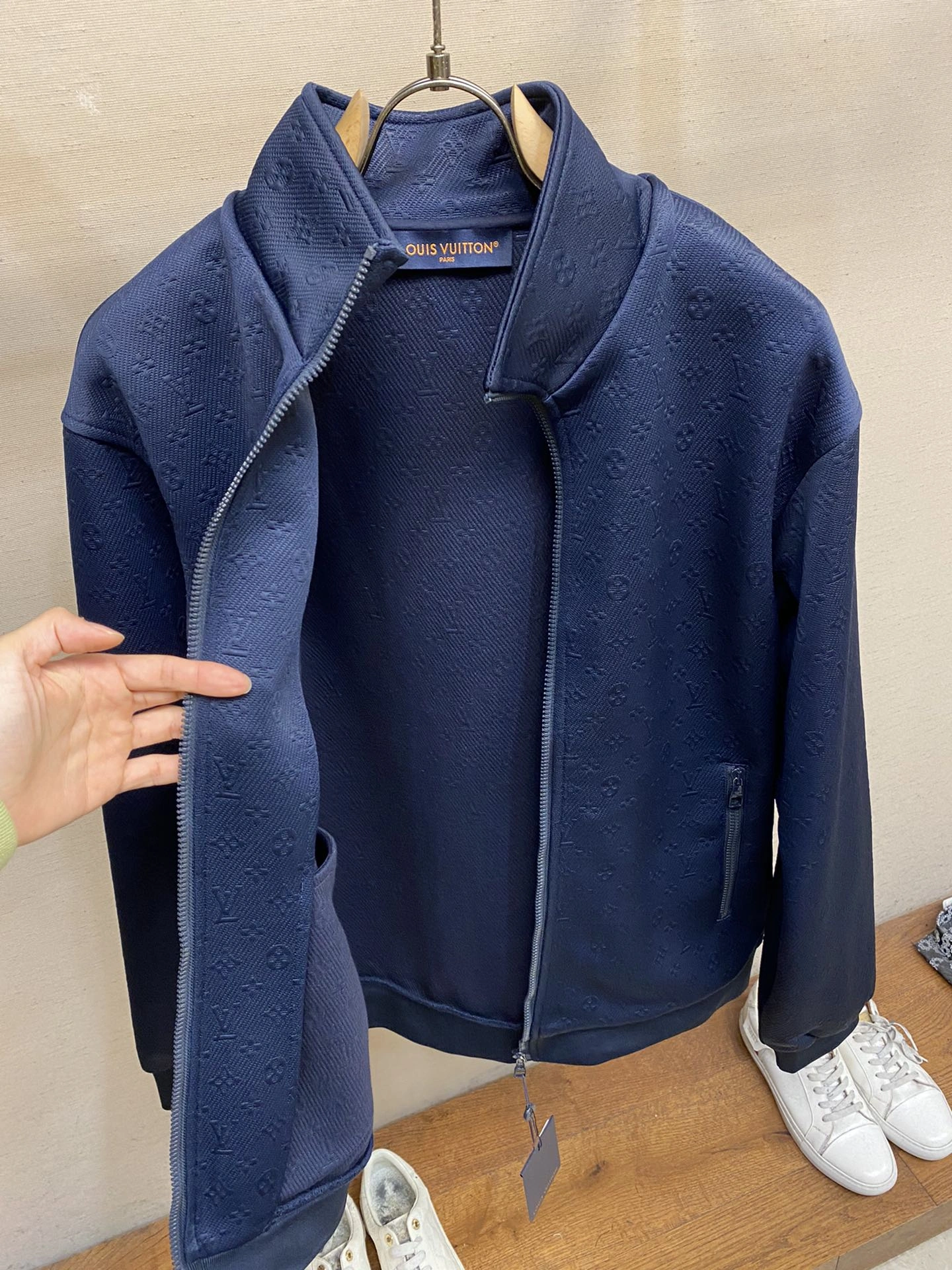 Upgraded L*ouis V*uitton Coat Top Quality D17 20240320- 12871