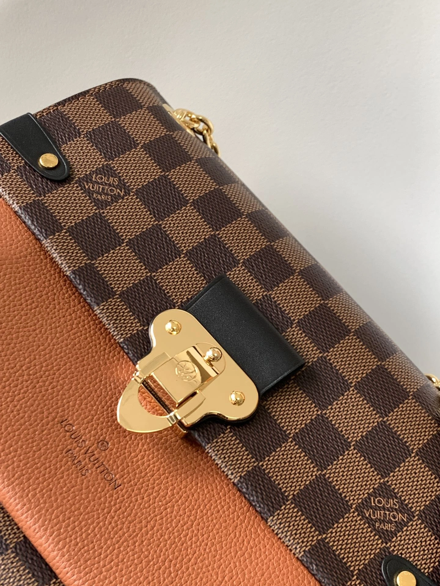 L*ouis V*uitton Crossbody bag Top Quality HT 20231011-44 Size 24.5*6.5*16.5 CM Flexible 8353