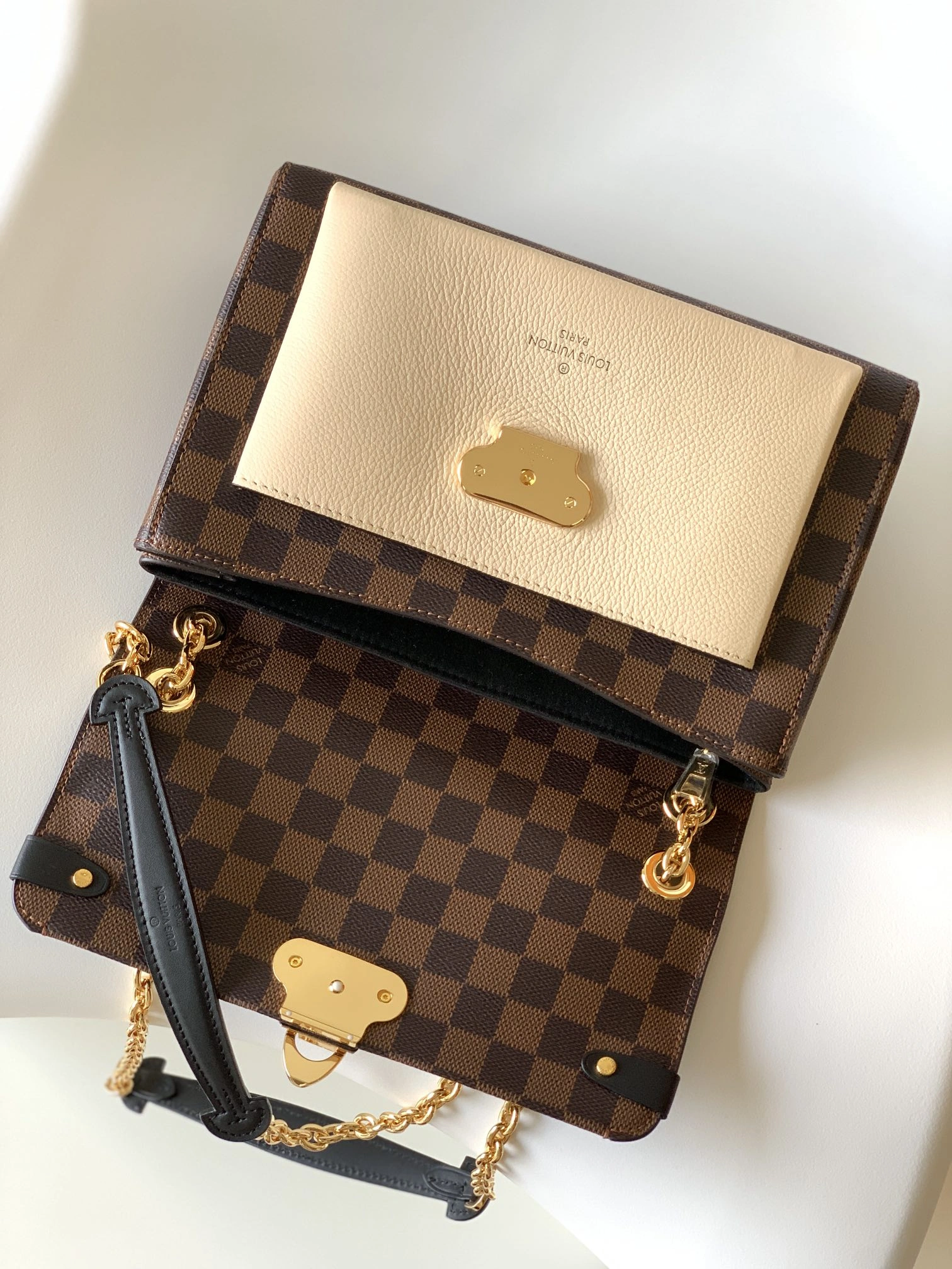 L*ouis V*uitton Crossbody bag Top Quality HT 20231011-45 Size 24.5*6.5*16.5 CM Flexible 8352
