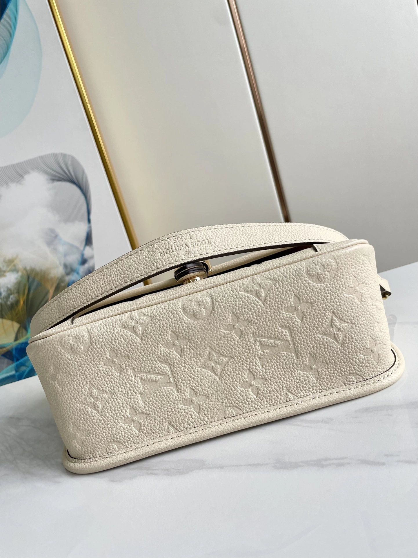 L*ouis V*uitton Crossbody bag Top Quality HT 20231011-48 23×16×8.5CM OnTrend 8349