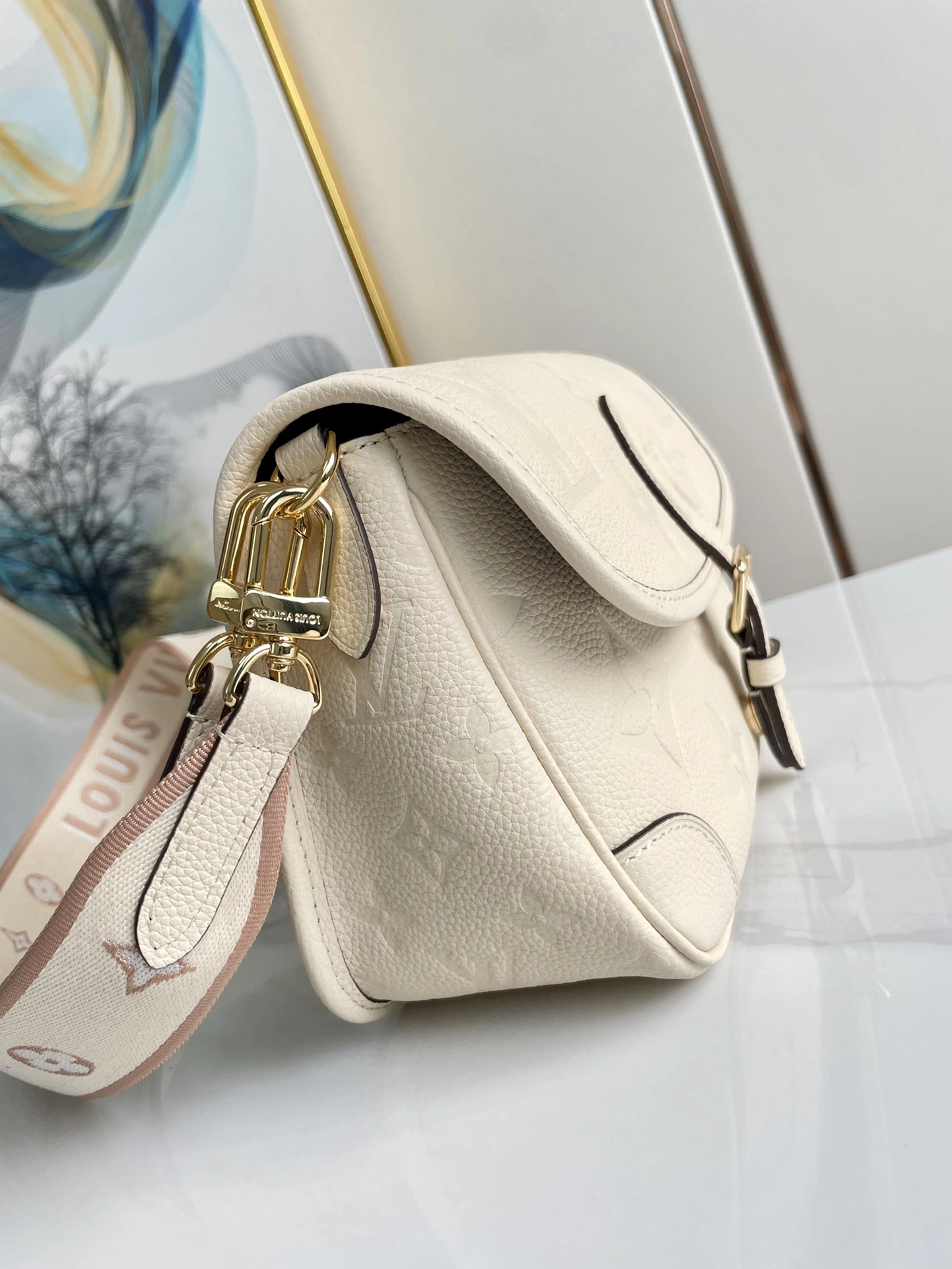 L*ouis V*uitton Crossbody bag Top Quality HT 20231011-48 23×16×8.5CM OnTrend 8349