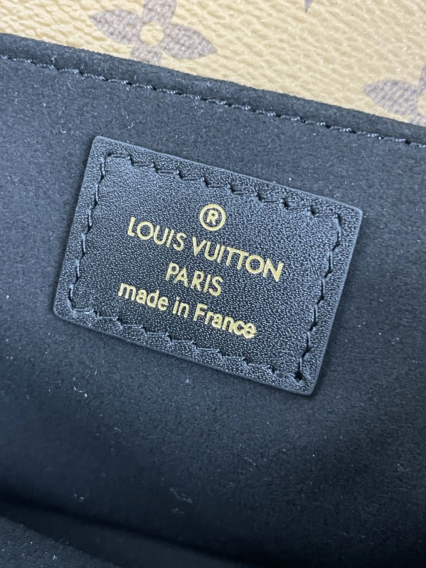 L*ouis V*uitton Crossbody bag Top Quality HT 20231011-50 21.5×13.5× EasyCare 8347