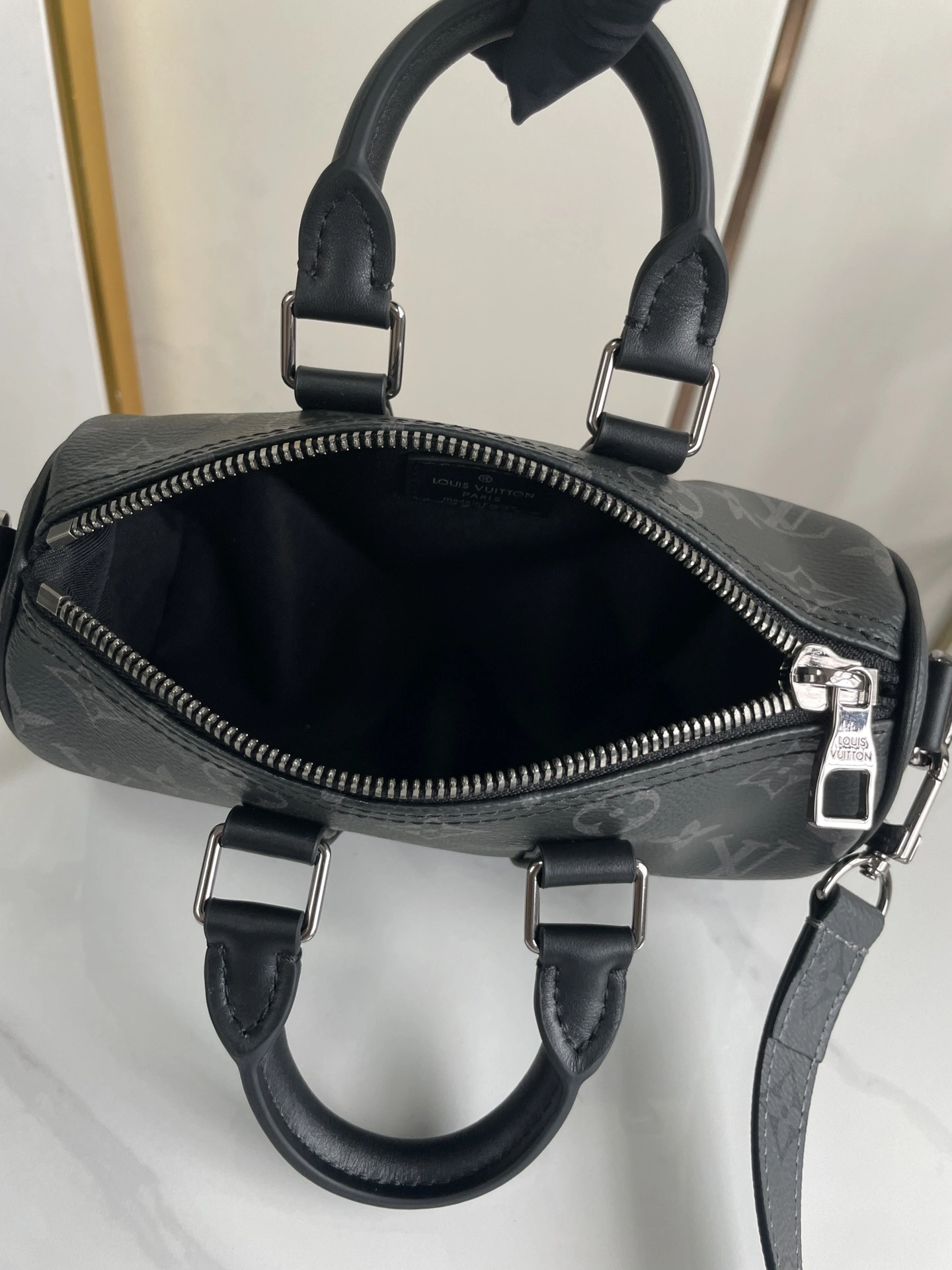L*ouis V*uitton Crossbody bag Top Quality HT 20231011-53 21×12×9CM WeatherProof 8344