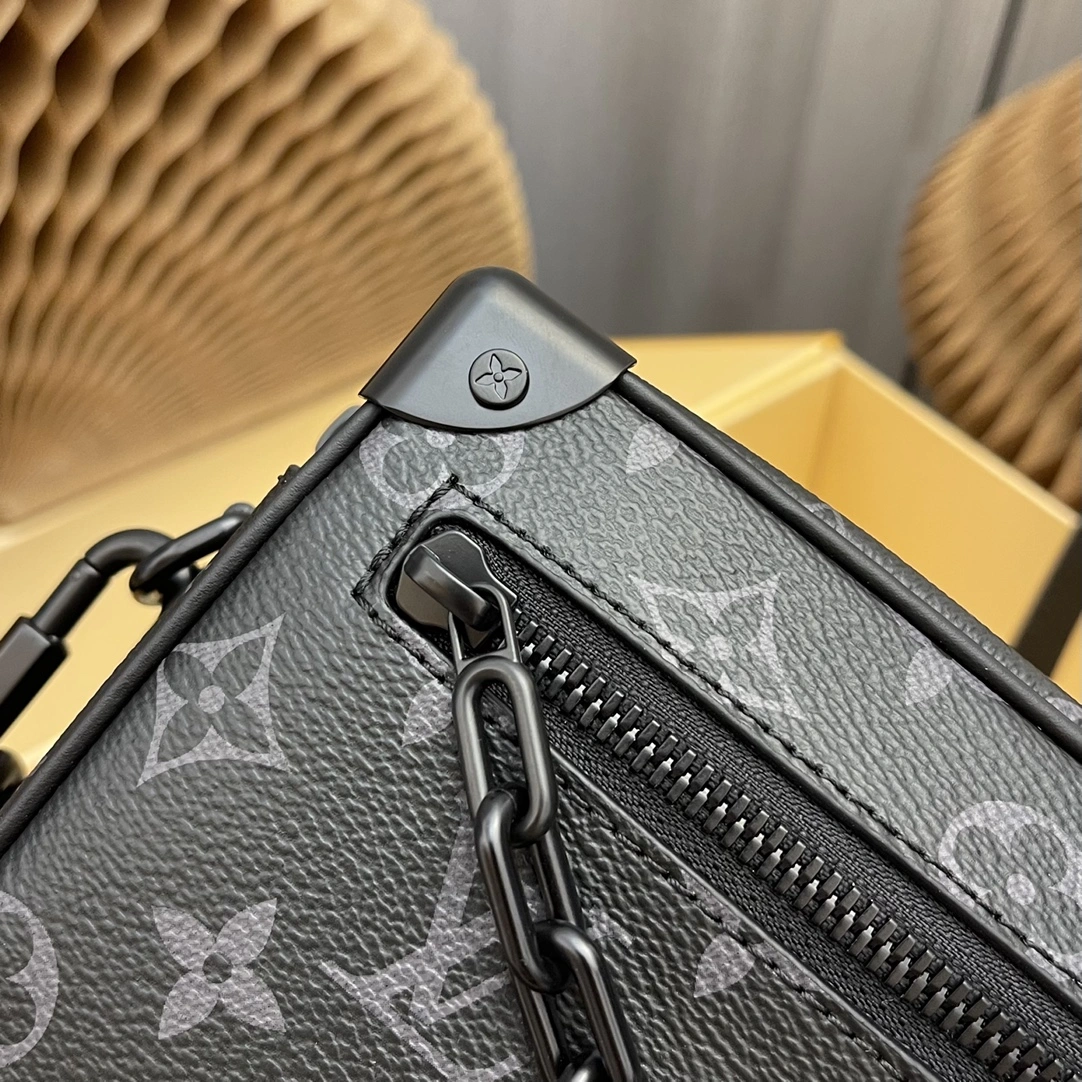 L*ouis V*uitton Crossbody bag Top Quality HT 20231011-63 18.5 x 13.0 x 8.0 cm Breathable 8334