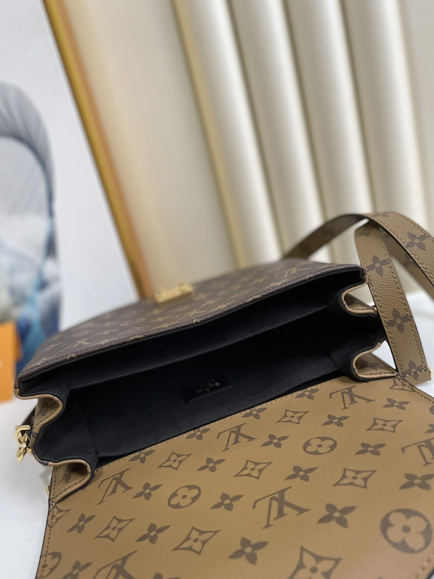 TimelessDesign L*ouis V*uitton Crossbody bag Top Quality HT 20231011-67 25CM 8330