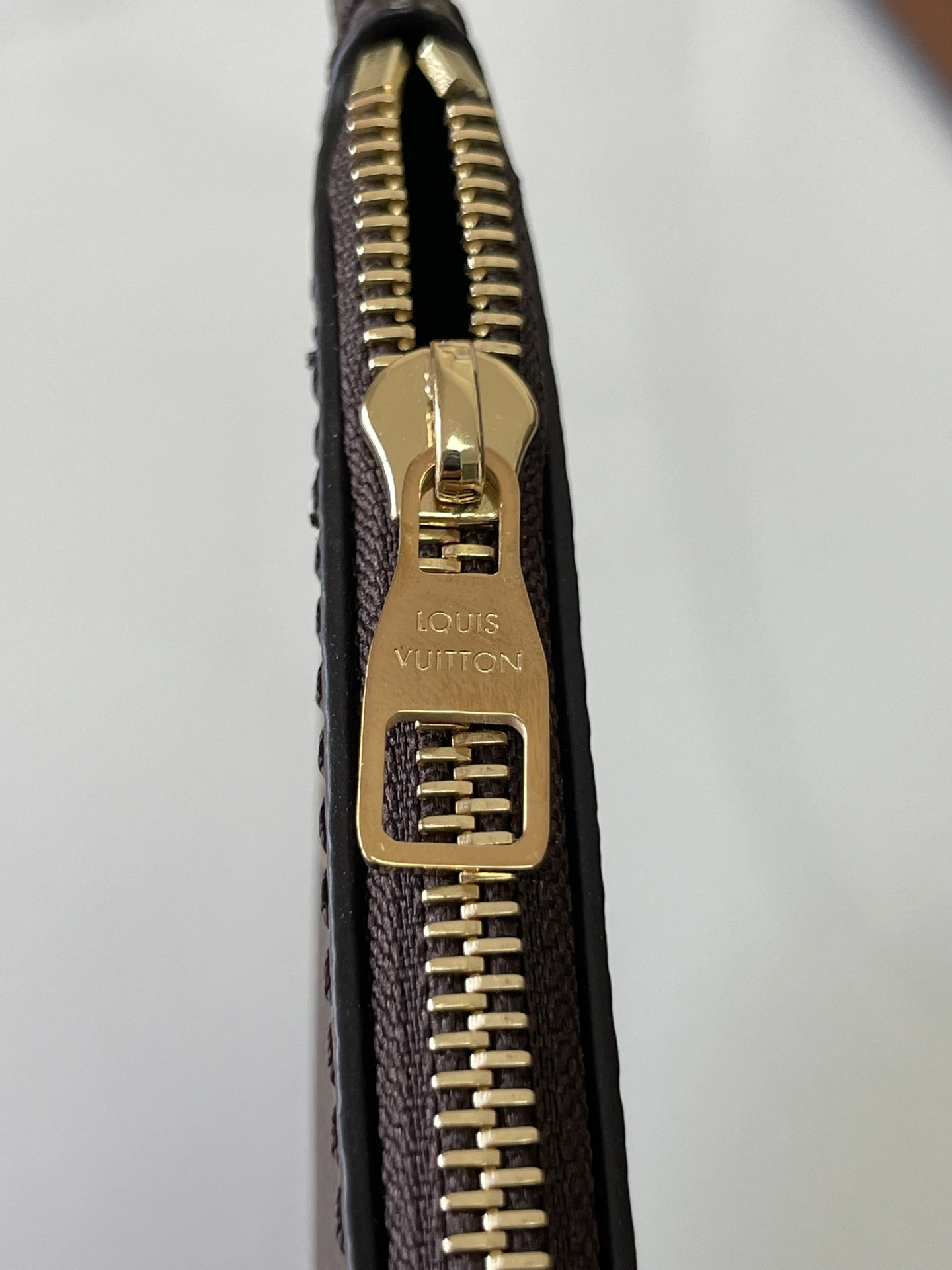 L*ouis V*uitton Crossbody bag Top Quality HT 20231011-69 38×26×10CM Cozy 8328
