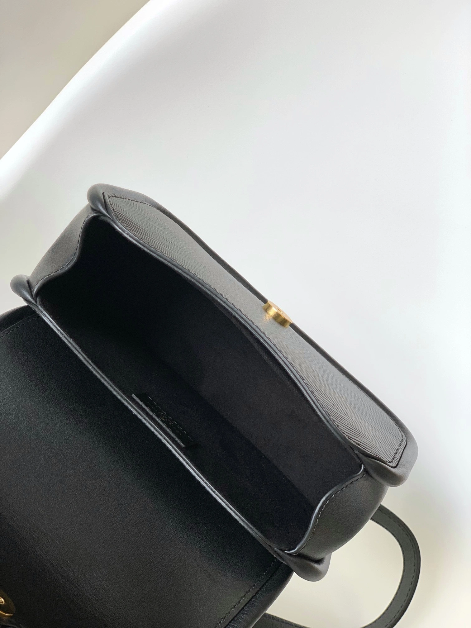 Thermal L*ouis V*uitton Crossbody bag Top Quality HT 20231011-77 21.0 x 15.0 x 8.0CM 8320
