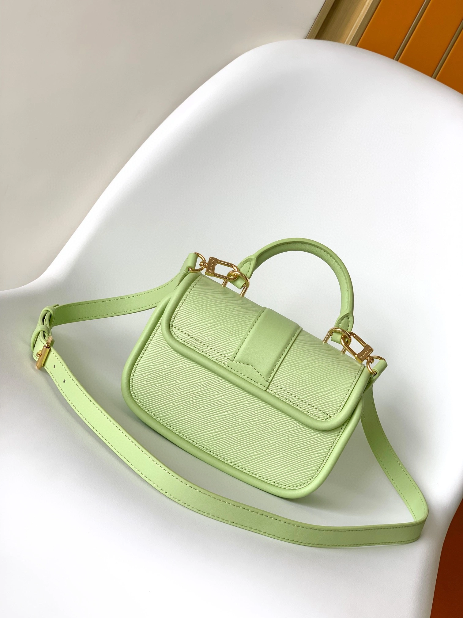 Compact L*ouis V*uitton Crossbody bag Top Quality HT 20231011-80 21.0 x 15.0 x 8.0CM 8317