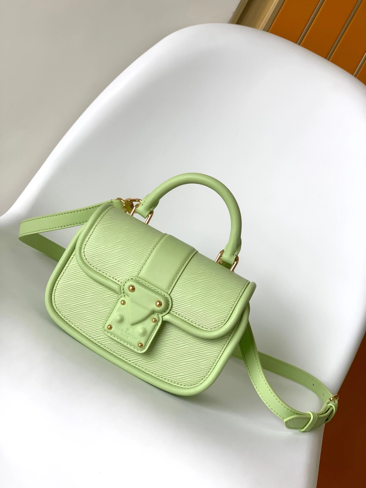 Compact L*ouis V*uitton Crossbody bag Top Quality HT 20231011-80 21.0 x 15.0 x 8.0CM 8317