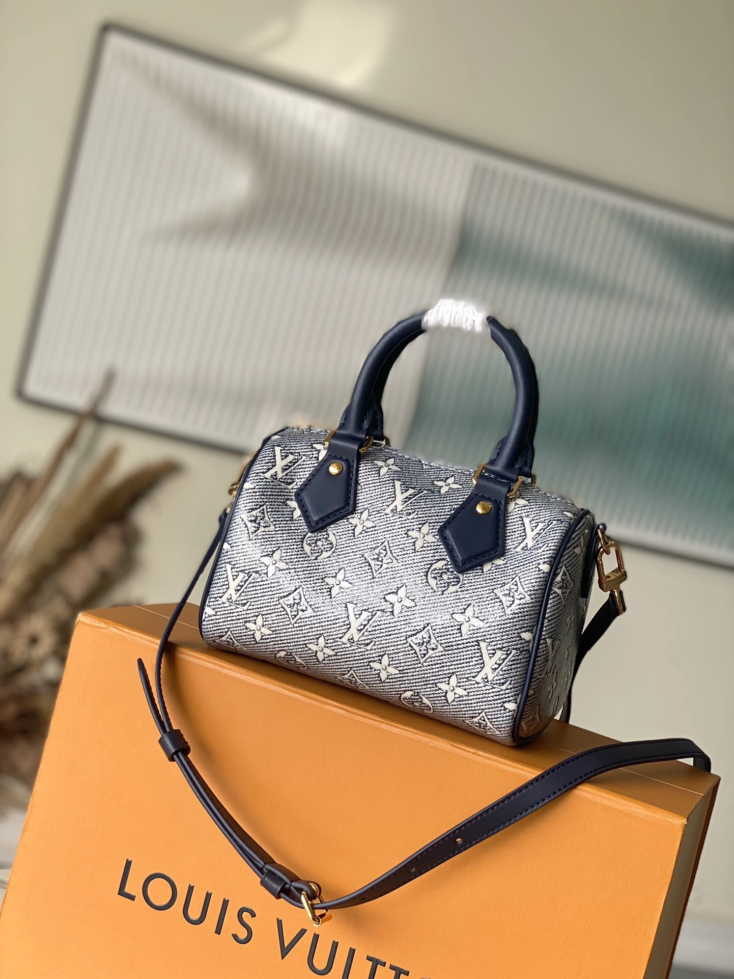 L*ouis V*uitton Crossbody bag Top Quality HT 20231011-92 20.5 x 13.5 x Functional 8305