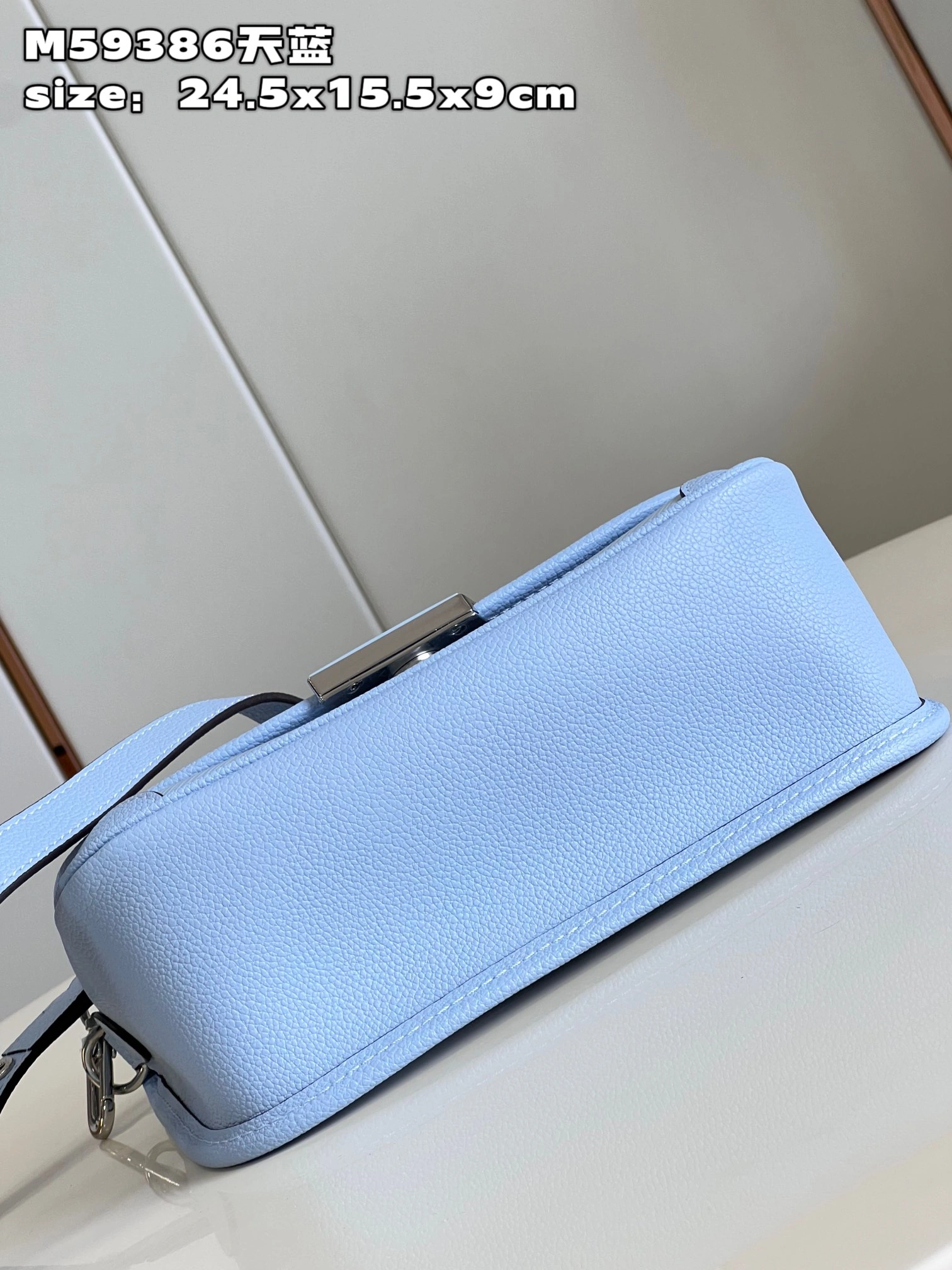 Vibrant L*ouis V*uitton Crossbody bag Top Quality HT 20231013-76 24.5x15.5x9cm 8271