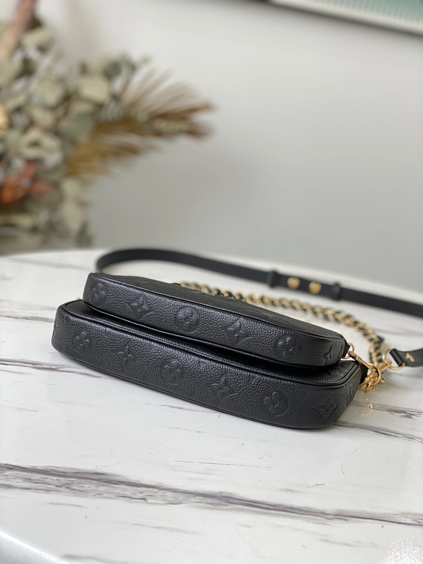 ModernLook L*ouis V*uitton Crossbody bag Top Quality HT 20231013-80 24.5x15.5x9cm 8269