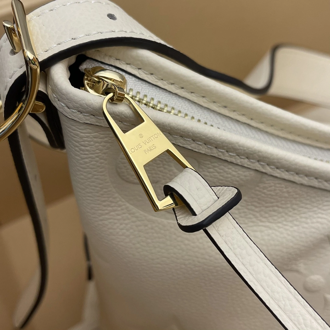 Bold L*ouis V*uitton Crossbody bag Top Quality HT 20231013-94 29 x 24 x 12 cm 8253