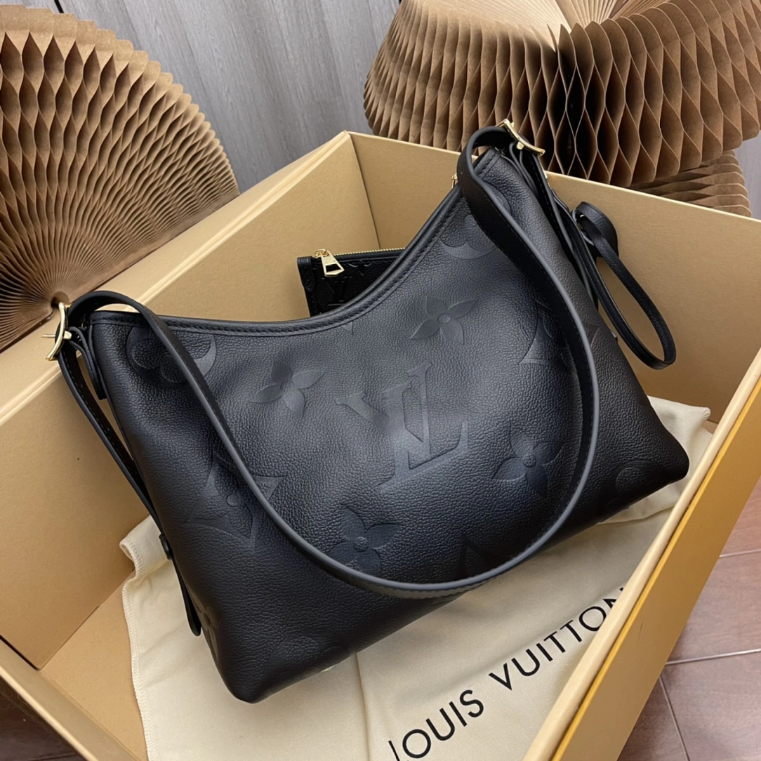 L*ouis V*uitton Crossbody bag Top Quality HT 20231013-95 29 x 24 x 12 cm Original 8250