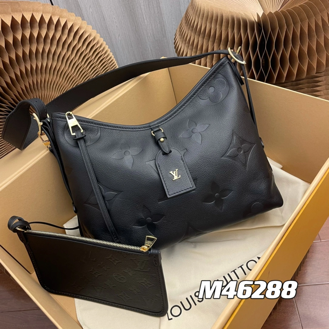 L*ouis V*uitton Crossbody bag Top Quality HT 20231013-95 29 x 24 x 12 cm Original 8250