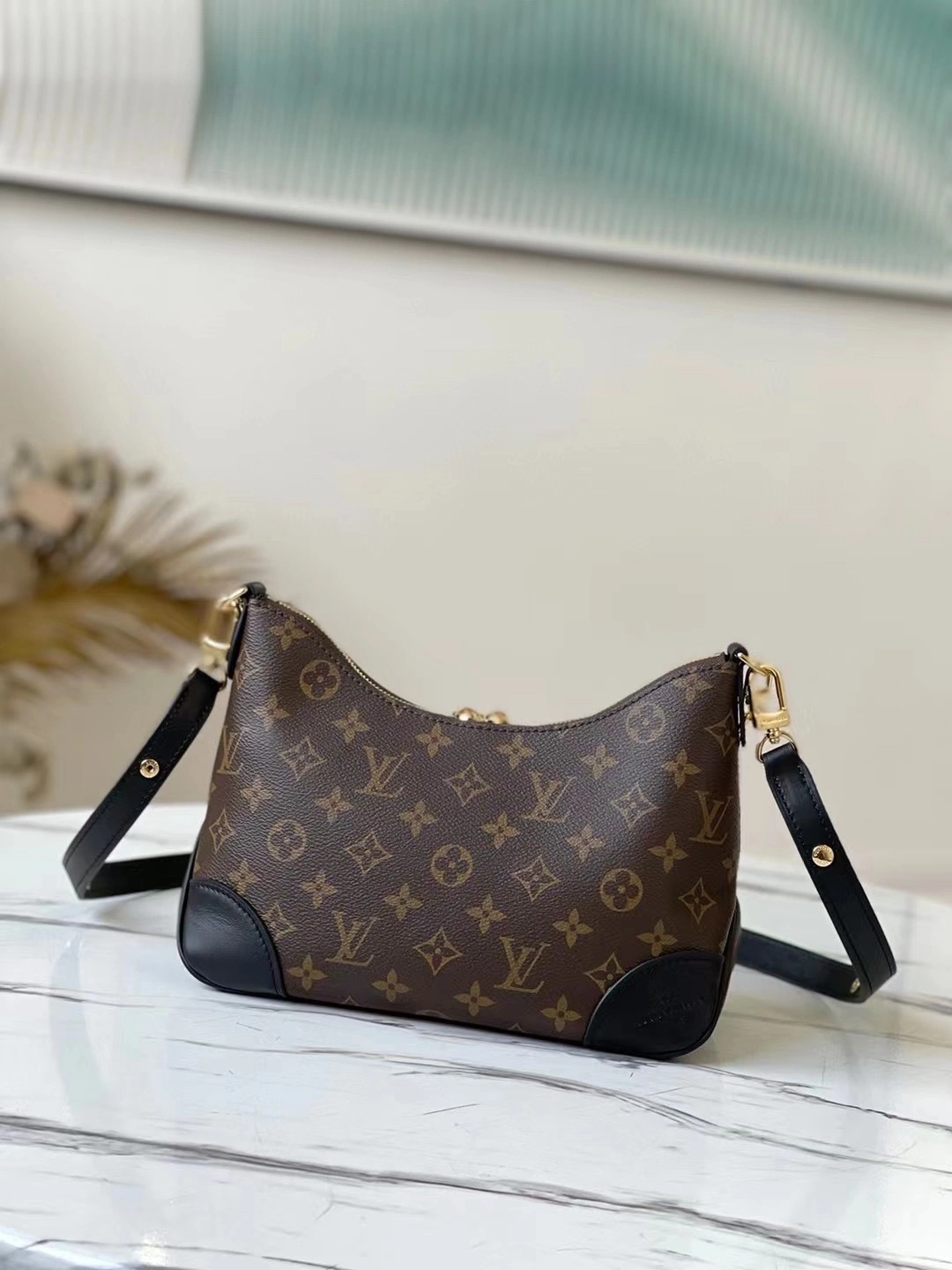 Comfortable L*ouis V*uitton Crossbody bag Top Quality HT 20231013-97 29×9.5×16cm 8251