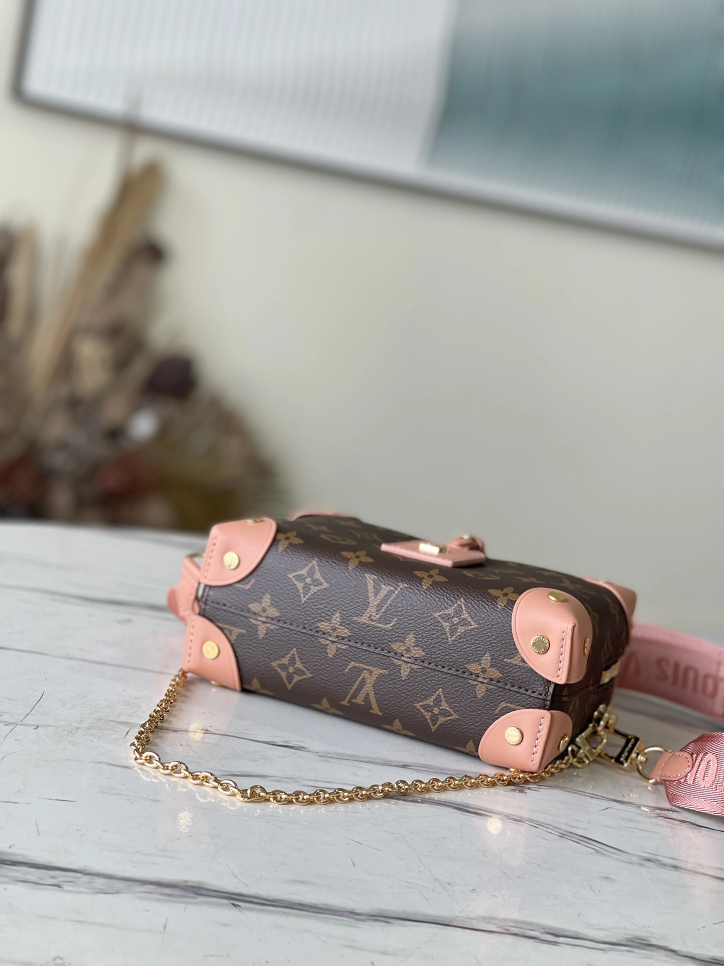 L*ouis V*uitton Crossbody bag Top Quality HT 20231013-99 20.0 x 14.0 x 7.5 CM Supportive 8248