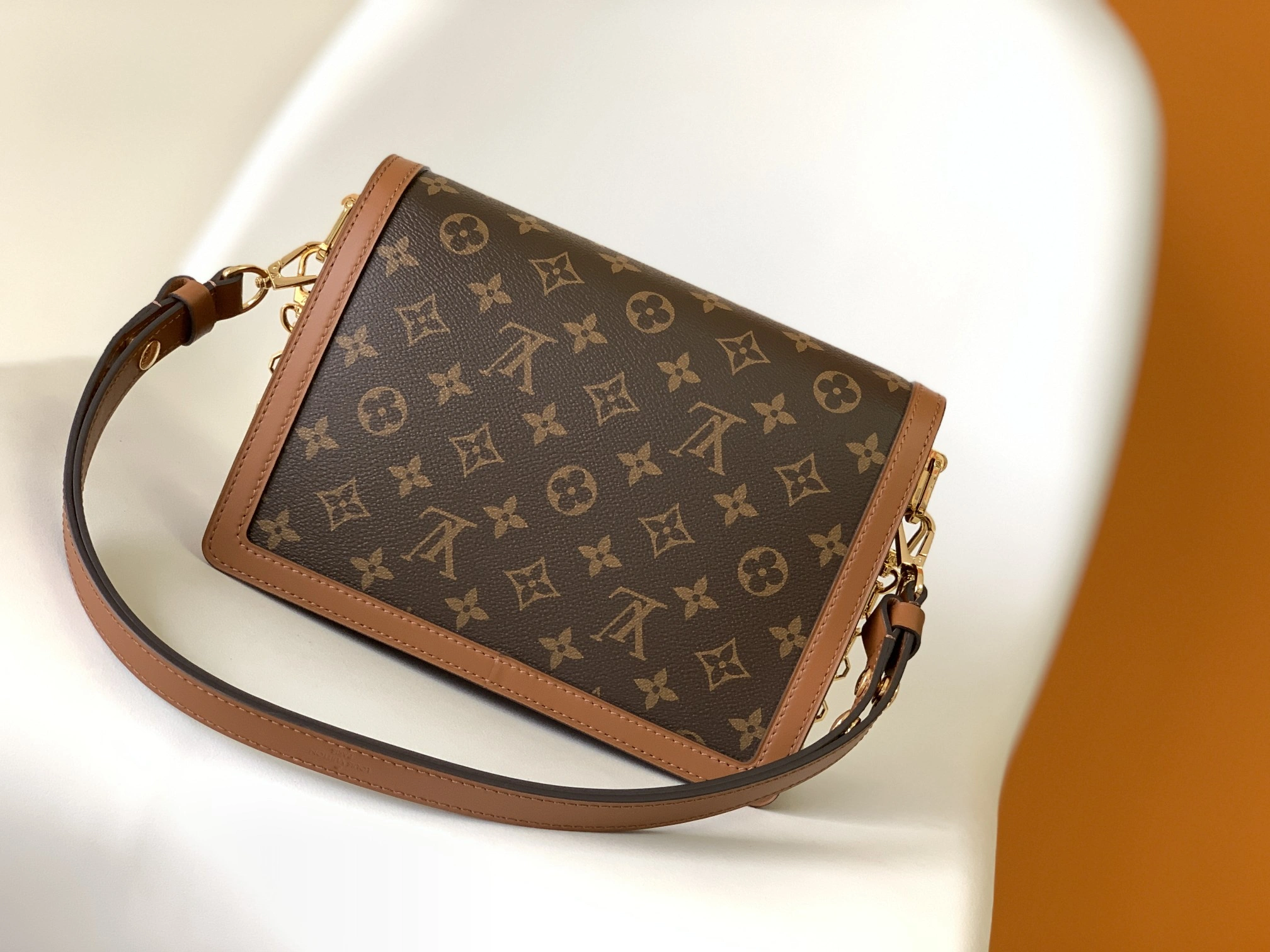 Affordable L*ouis V*uitton Crossbody bag Top Quality HT 20231016-11 24.5x19x6 CM 8235