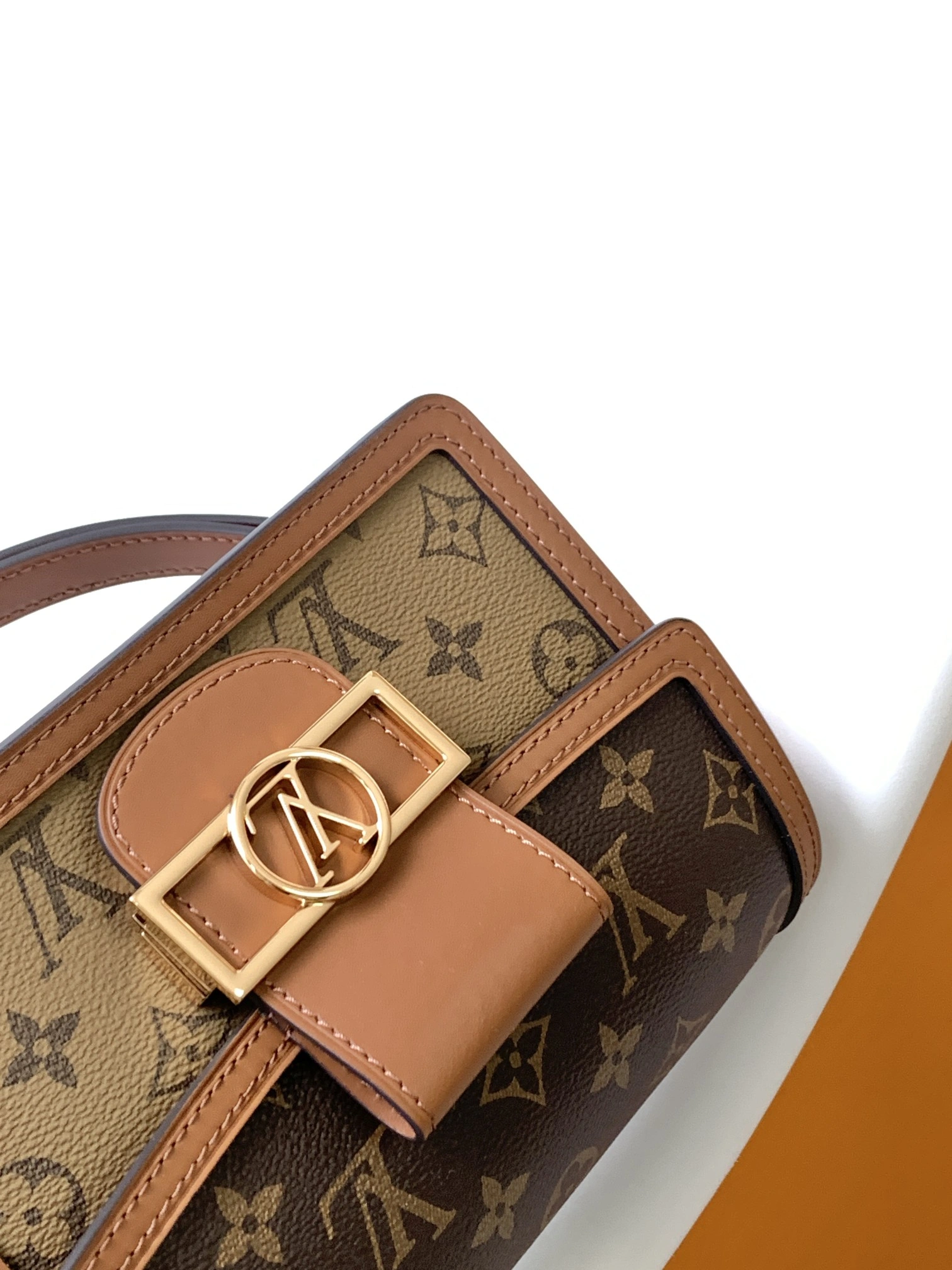L*ouis V*uitton Crossbody bag Top Quality HT 20231016-12 20.0 x 15.0 x 9.0 cm Trendy 8236