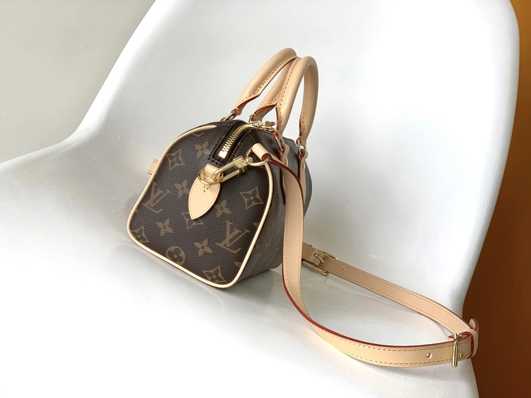 NewStyle L*ouis V*uitton Crossbody bag Top Quality HT 20231016-19 20.5 x 13.5 x 12.0 CM 8228