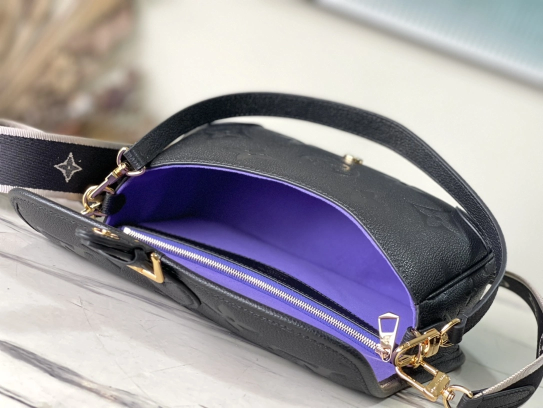 TravelReady L*ouis V*uitton Crossbody bag Top Quality HT 20231016-5 25 x 17 x 10.5 CM 8242