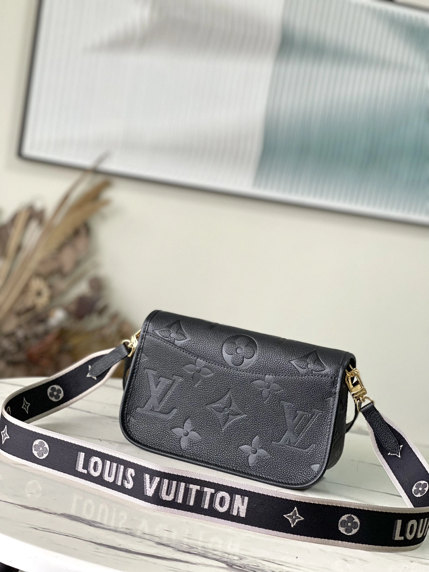 TravelReady L*ouis V*uitton Crossbody bag Top Quality HT 20231016-5 25 x 17 x 10.5 CM 8242