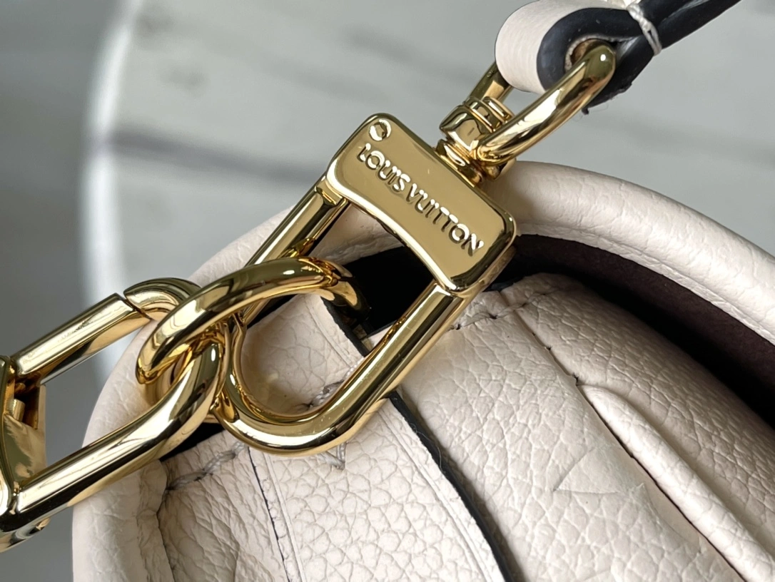 L*ouis V*uitton Crossbody bag Top Quality HT 20231016-6 25 x 17 x 10.5 CM OnTrend 8241