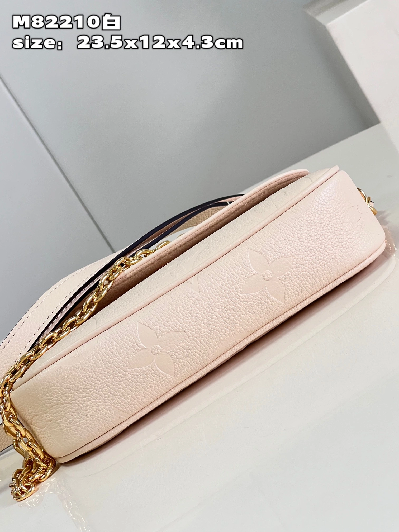 L*ouis V*uitton Crossbody bag Top Quality HT 20231016-9 23.5 x 12 x 4.3 CM SmoothTexture 8238