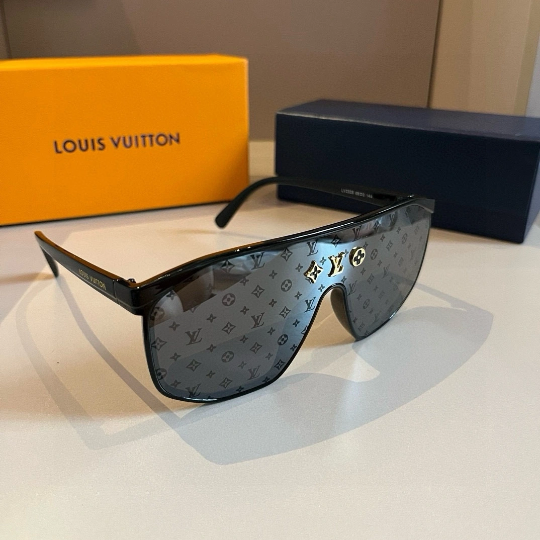 ZipUp L*ouis V*uitton Glasses Top XX 20240425- 16785