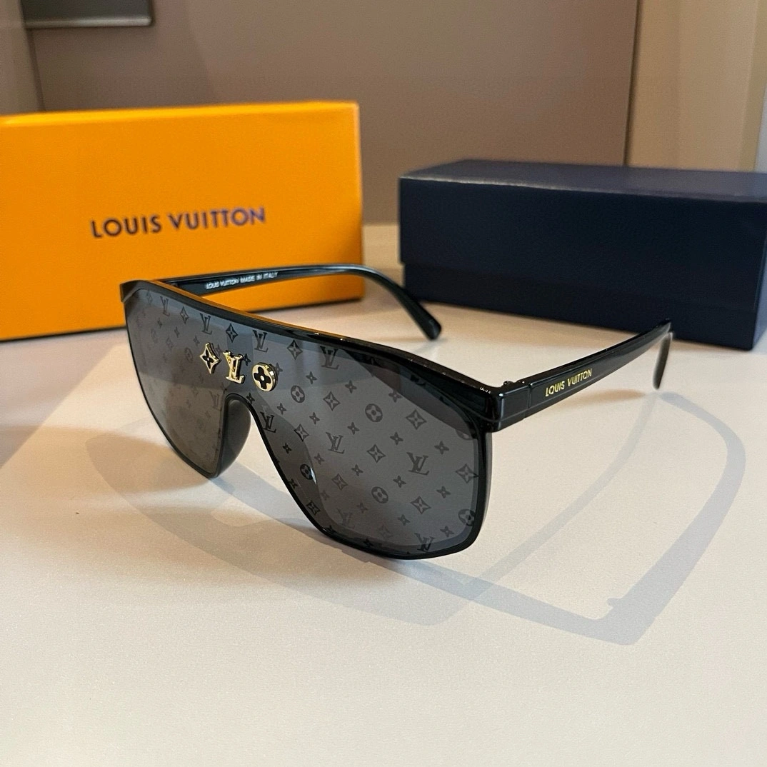 ZipUp L*ouis V*uitton Glasses Top XX 20240425- 16785