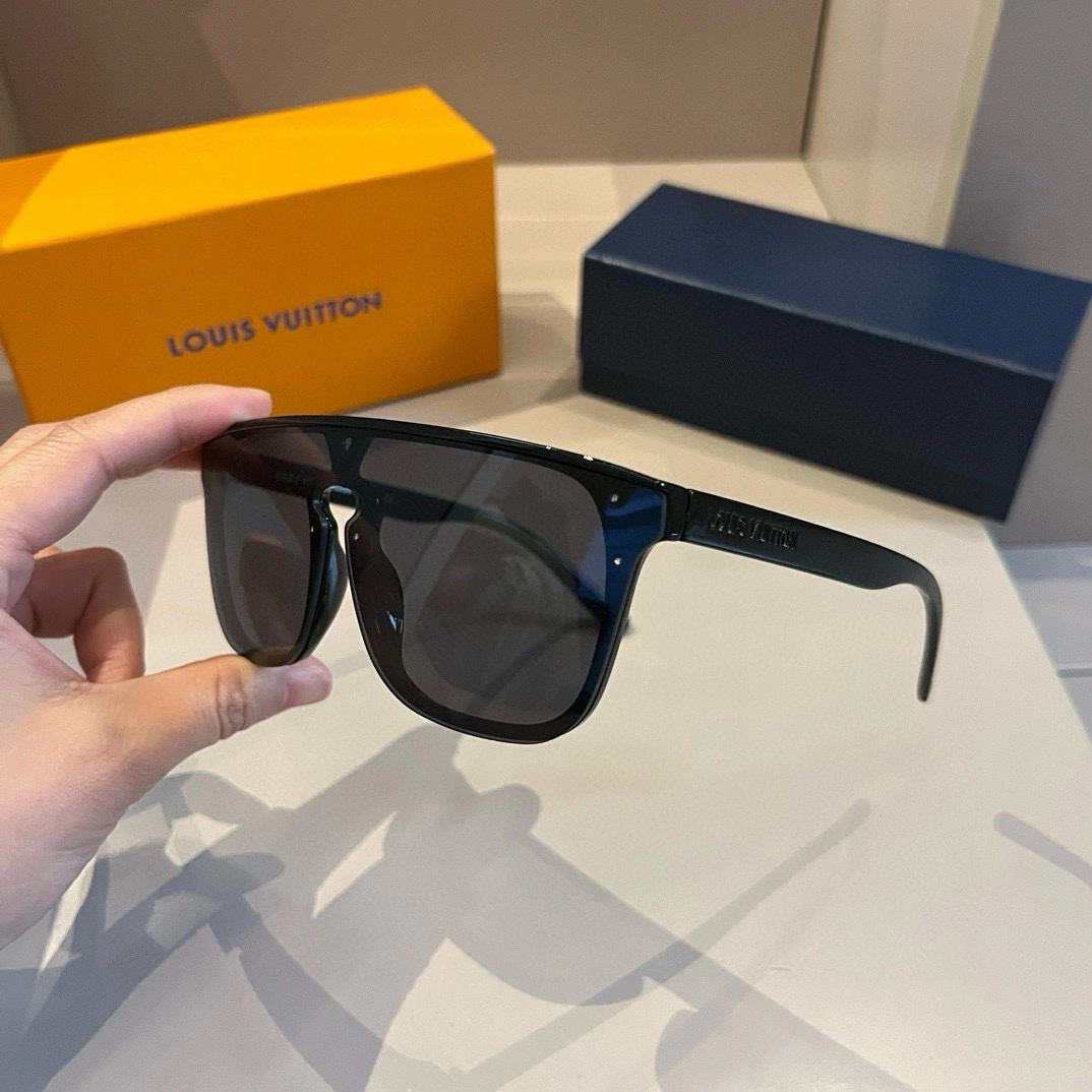 ZipUp L*ouis V*uitton Glasses Top XX 20240425- 16785
