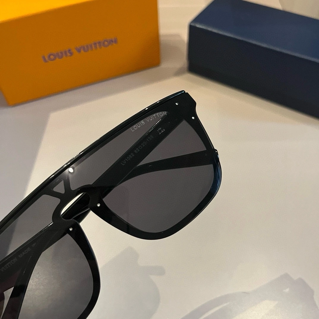 ZipUp L*ouis V*uitton Glasses Top XX 20240425- 16785