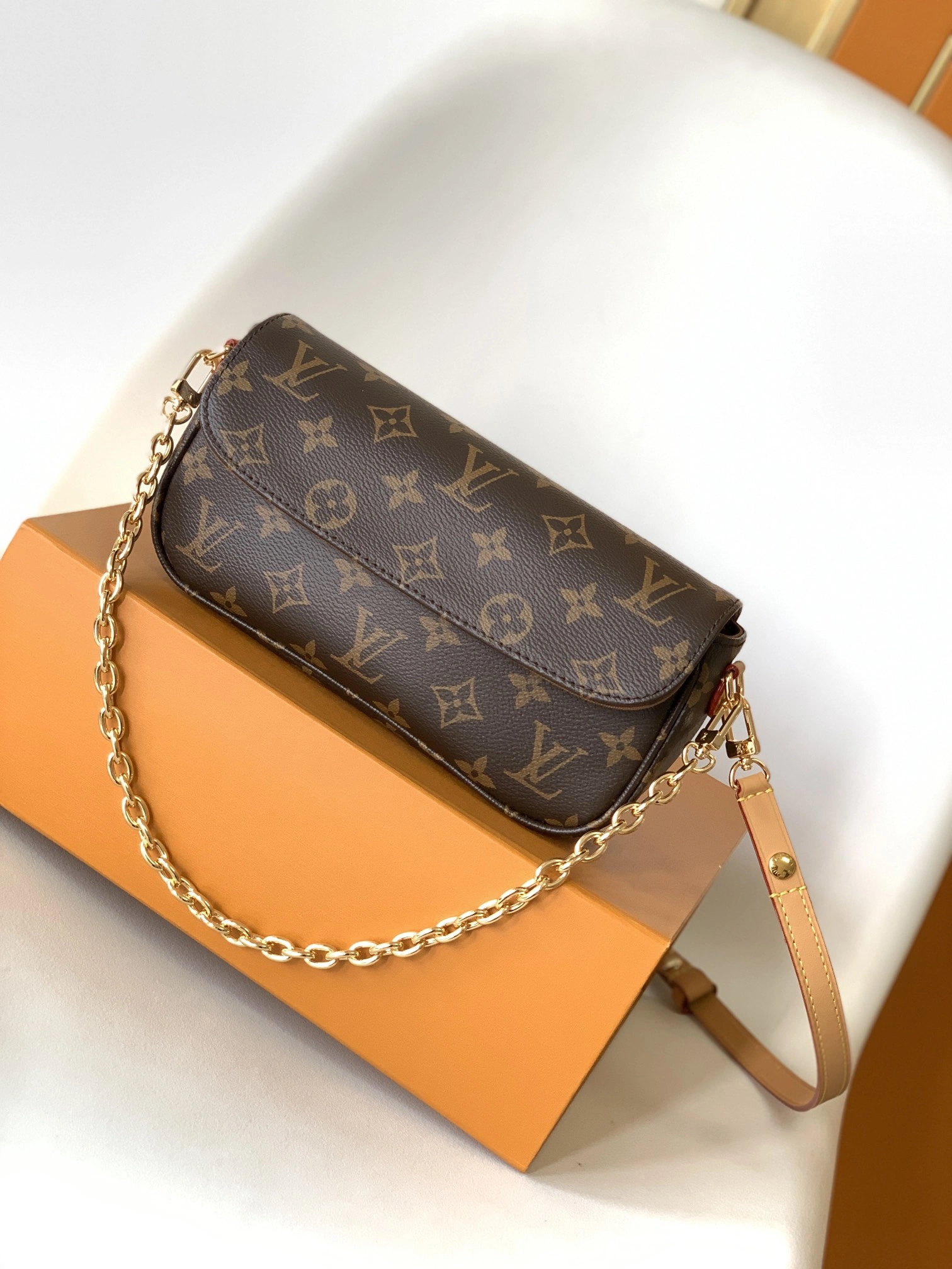 L*ouis V*uitton Handbag Top Quality HT 20231016-15 23.5 x 12 x 4.3 CM GoAnywhere 8232