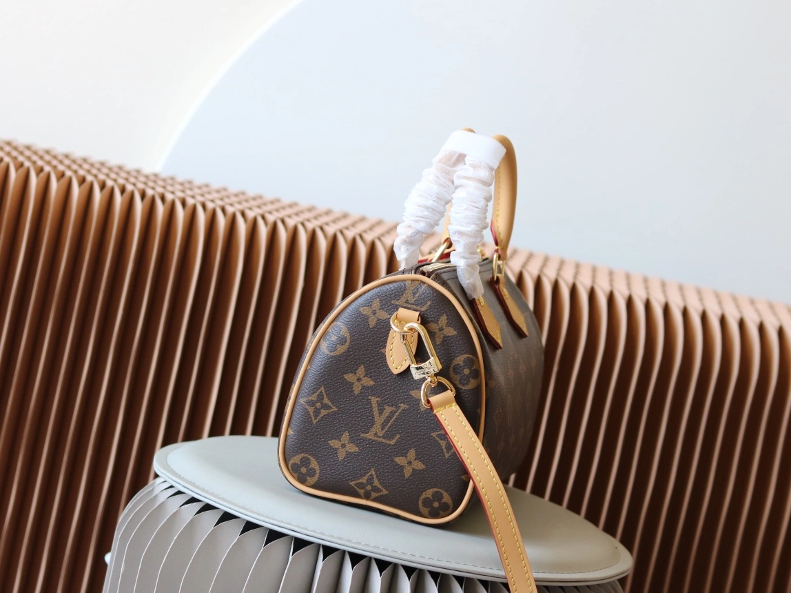 Affordable L*ouis V*uitton Handbag Top Quality HT 20231016-26 20.5 x 13.5 x 12 cm 8221