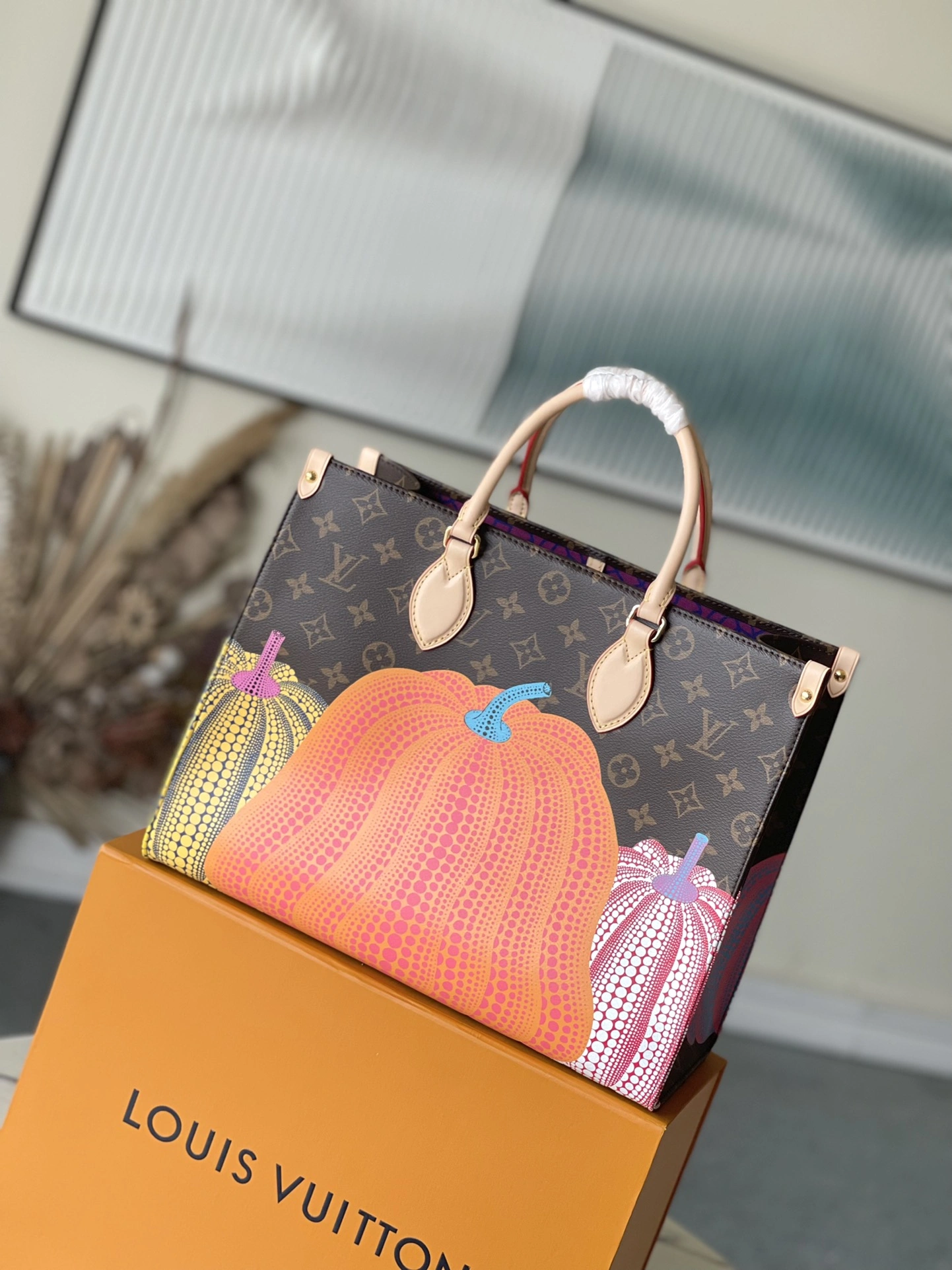 L*ouis V*uitton Handbag Top Quality HT 20231016-3 25 x 19 x 11.5 CM Bright 8244